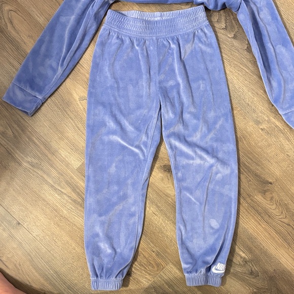 Nike Lavender Velour Tracksuit - Picture 3 of 4